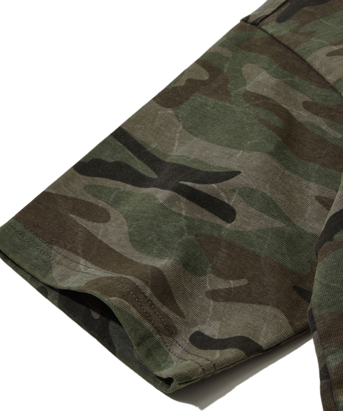 펜필드(PENFIELD) 워시드 베이 스테이트 카모 티셔츠 그린_FS2KT64U