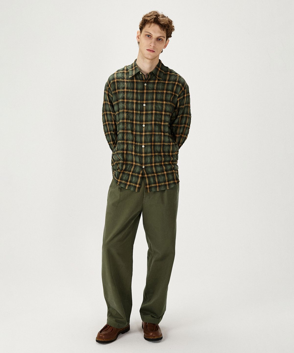 셔터(SHIRTER) ORGANIC COTTON TENCEL SHIRRED SHIRT (GREEN)