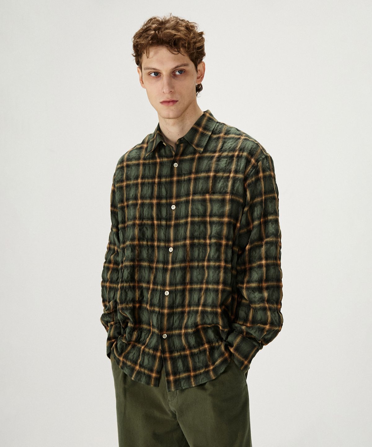 셔터(SHIRTER) ORGANIC COTTON TENCEL SHIRRED SHIRT (GREEN)