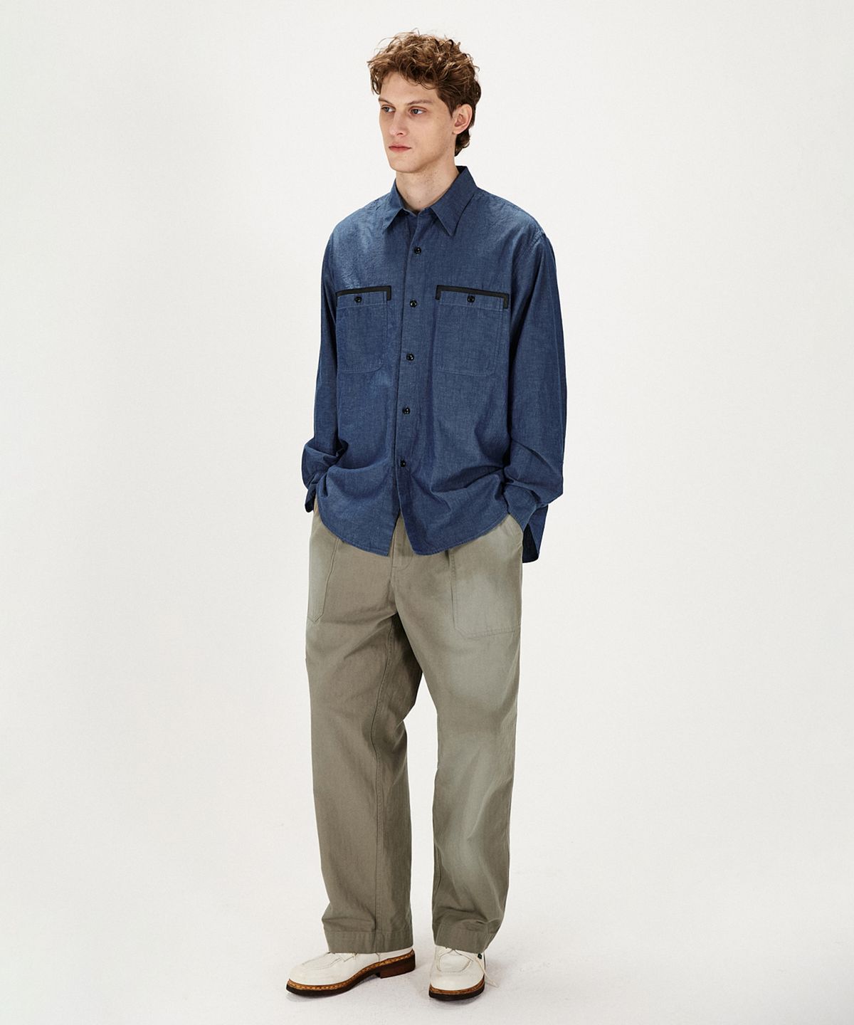 셔터(SHIRTER) LEATHER TRIM LINEN BLEND SHIRT (BLUE)