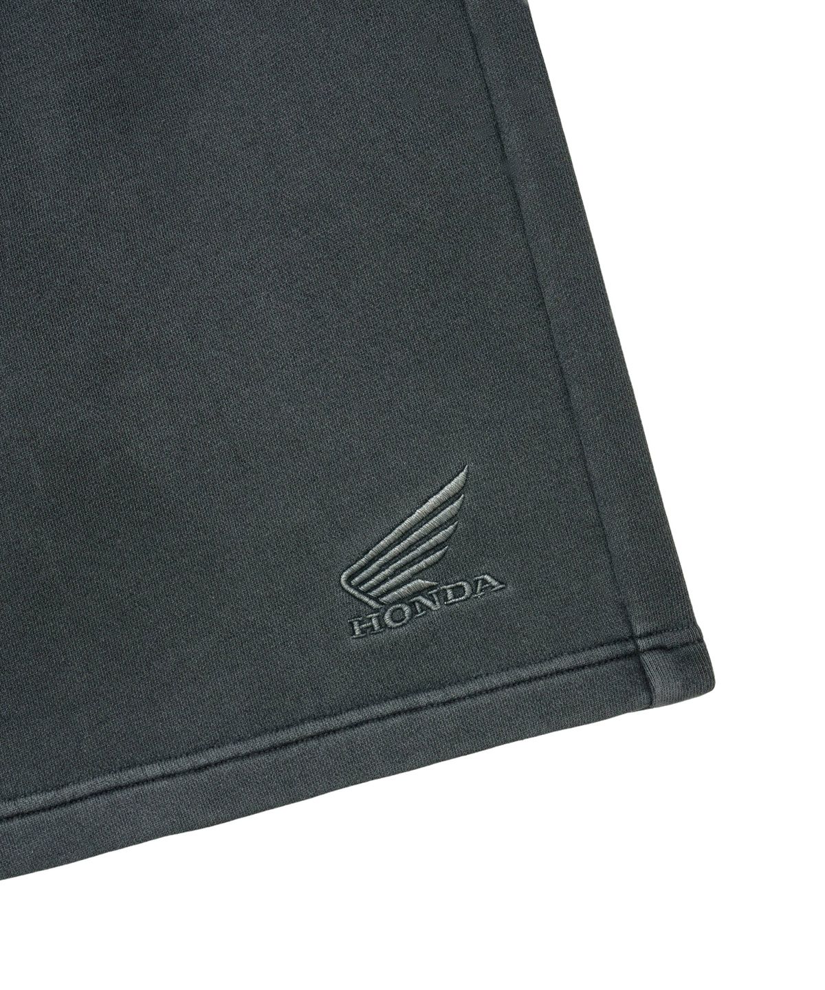 핍스 모터사이클(PHYPS MOTORCYCLE) Pigment Original Wing logo Bermuda Sweat Pants_Charcoal