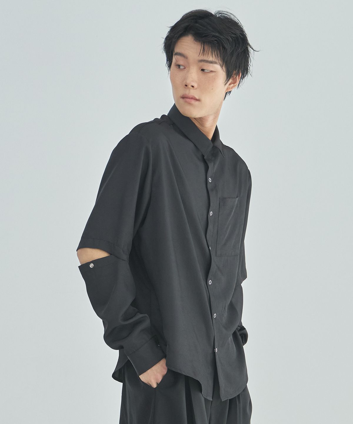 라드에디션(LAD EDITION) 컷오프 모듈 셔츠_블랙