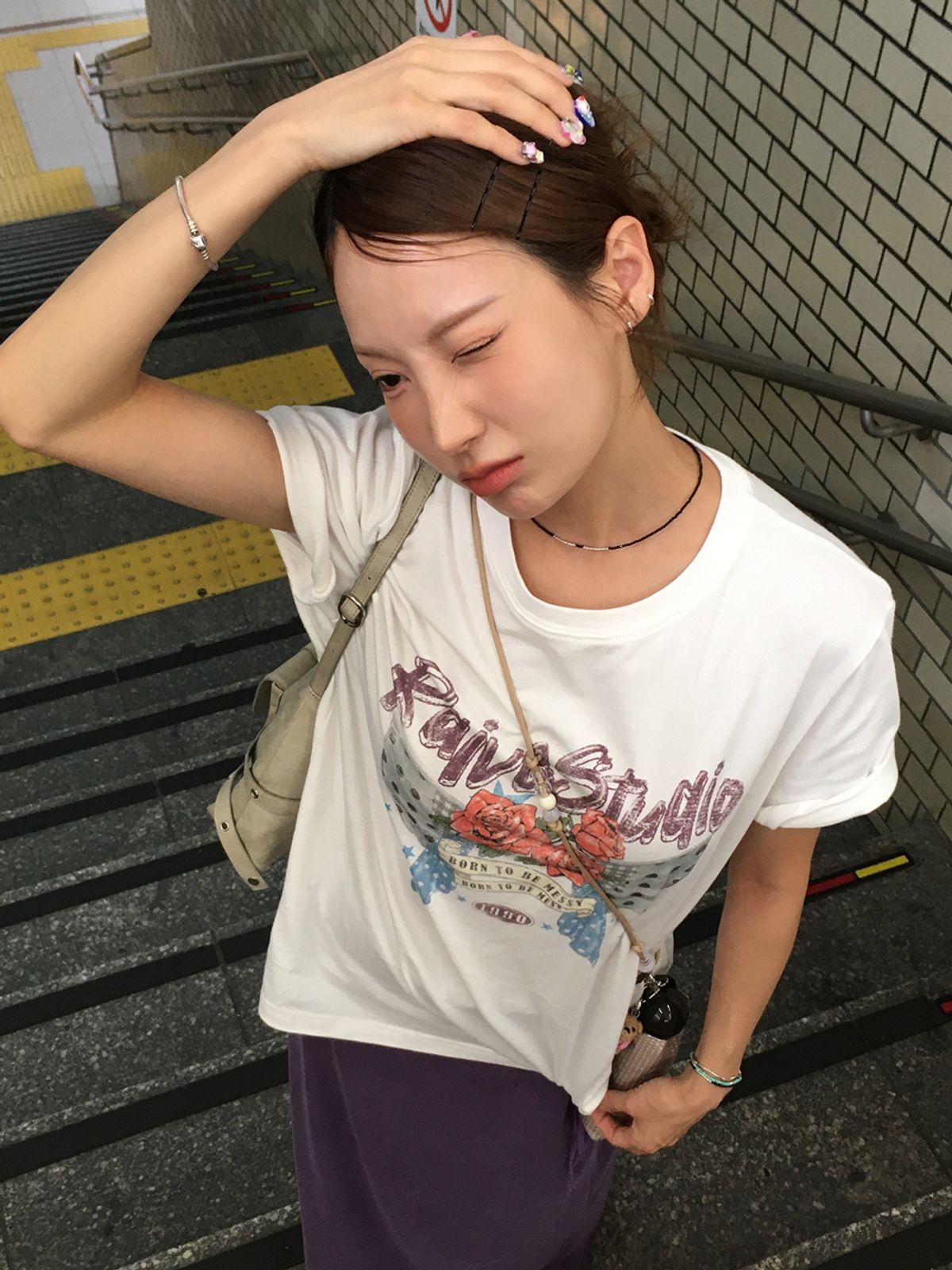 레이브(RAIVE) Dot Rose Graphic T-shirts VW6ME434_3color