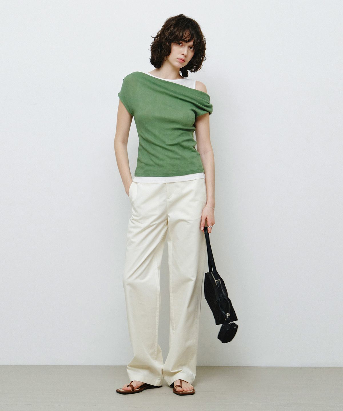 몽돌(MONGDOL) 더블 레이어드 원숄더 티셔츠 그린 MDTS093GREEN