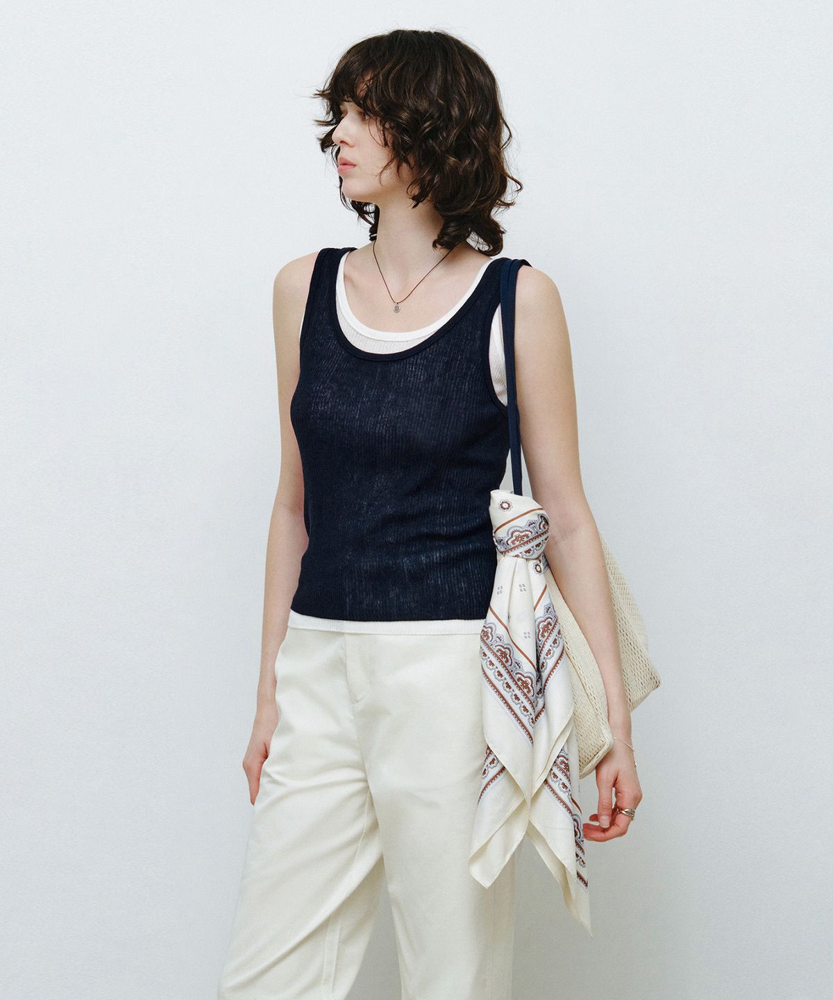 몽돌(MONGDOL) [SET] 레이어드 골지 니트 슬리브리스 네이비 MDKT117NAVY