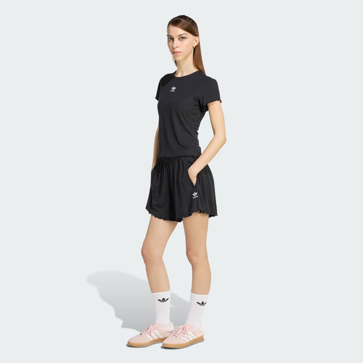 아디다스(ADIDAS) 에센셜 스캘럽 엣지 베이비 티셔츠 KE1105