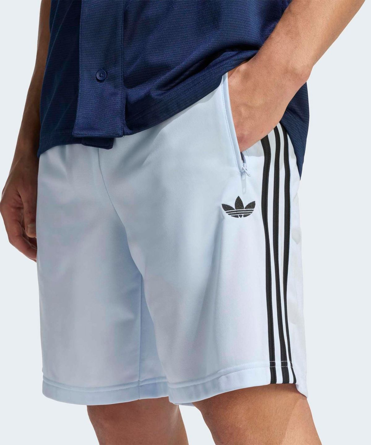 아디다스(ADIDAS) 파이어버드 숏 팬츠 - 크리스탈스카이 / KD0443