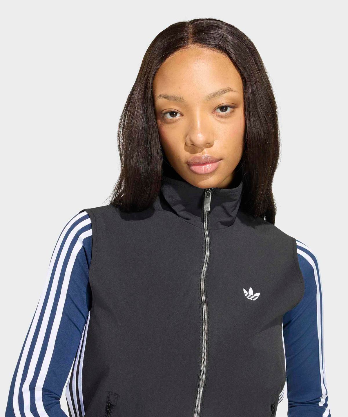 아디다스(ADIDAS) 아딜레늄 시즌 5 슬리브리스 트랙탑 - 블랙 / KY5182