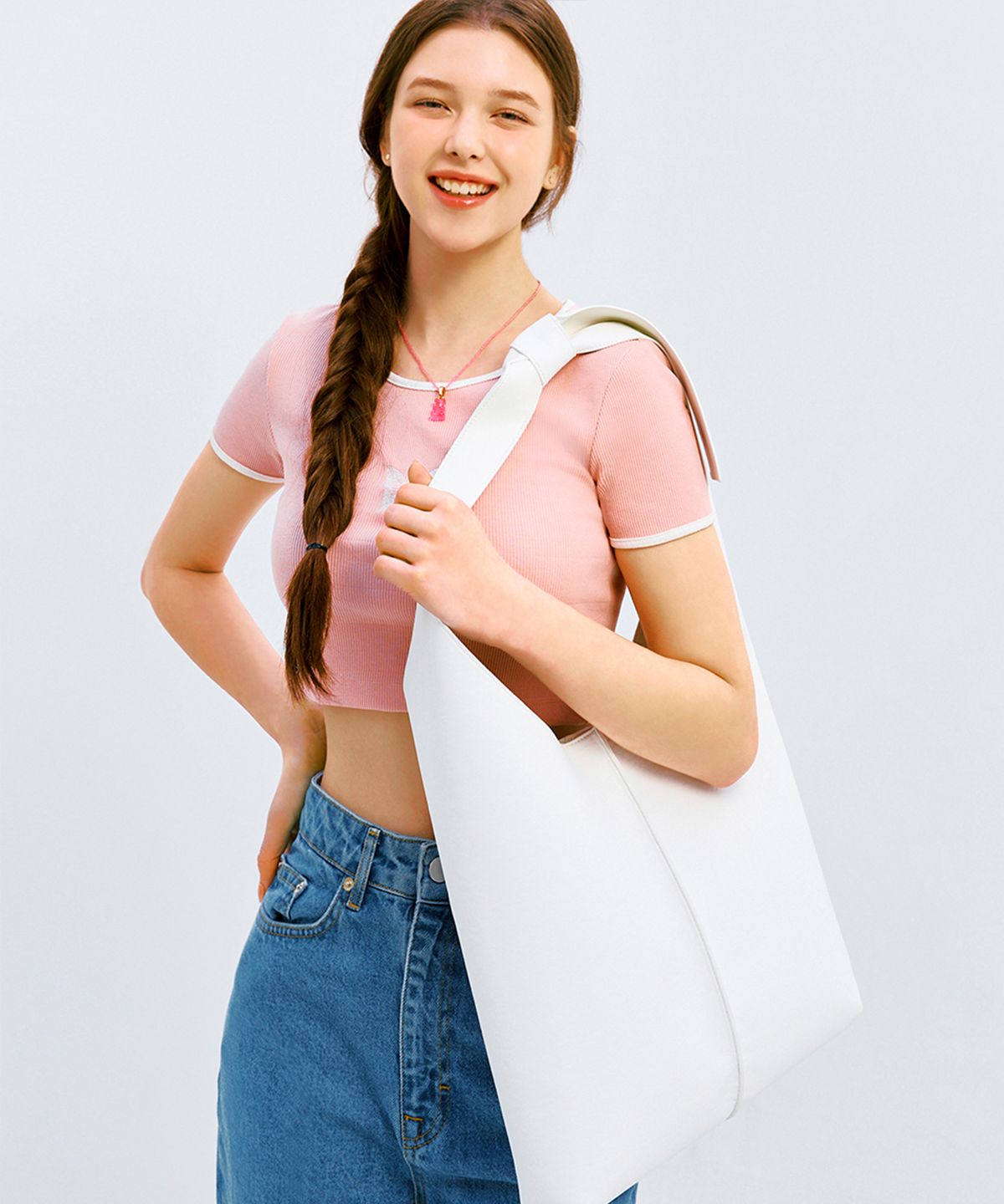 끌라베(CLAVE) 에밀리 화이트 숄더백 (EMILY White Shoulder Bag) CVSH61007WHMM