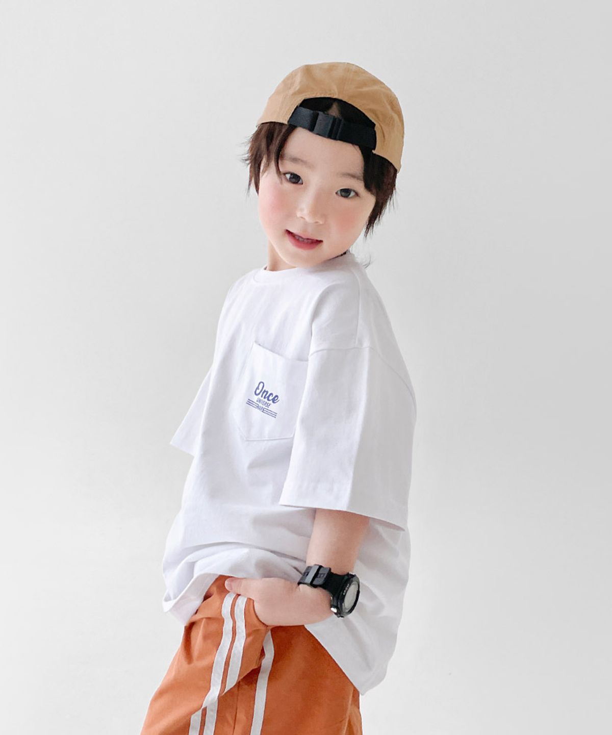 베리클로젯(BERRYCLOSET) 스페이스 크래프트 반팔티