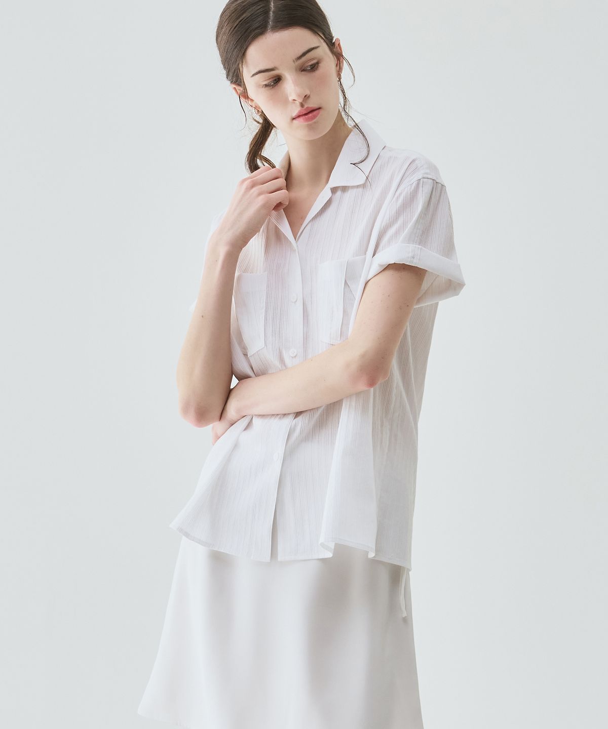 드로우핏 우먼(DRAWFIT WOMEN) 스트라이프 스탠다드 오픈 카라 반팔 셔츠 [SKY BLUE]