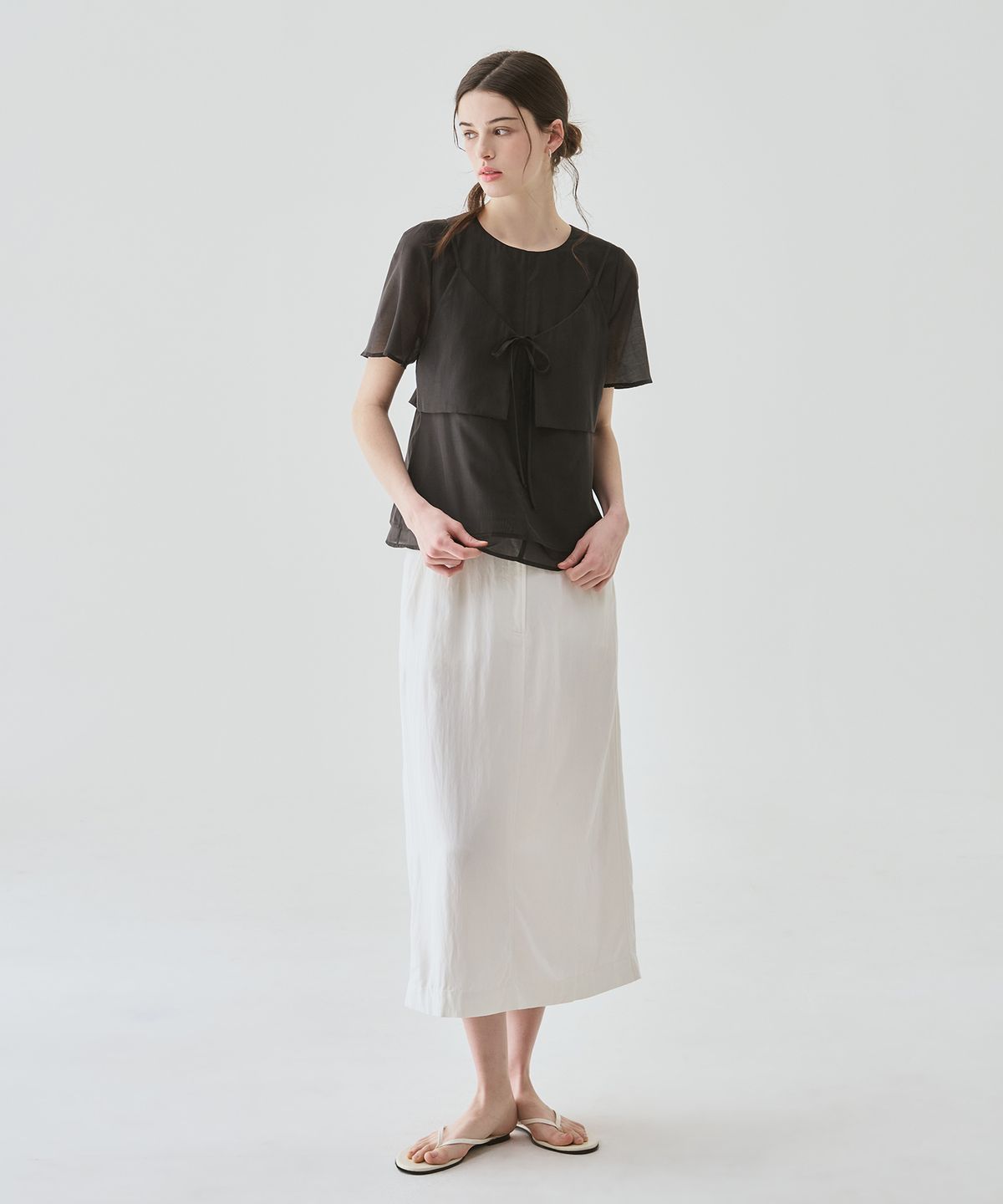 드로우핏 우먼(DRAWFIT WOMEN) [드로우핏우먼 X 꾸니] 시어 레이어 뷔스티에 블라우스 [WHITE]