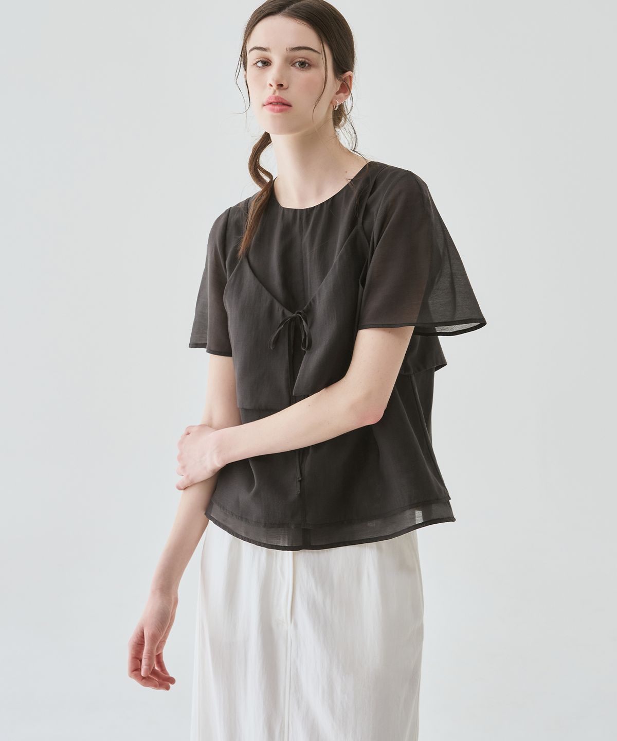 드로우핏 우먼(DRAWFIT WOMEN) [드로우핏우먼 X 꾸니] 시어 레이어 뷔스티에 블라우스 [CREAM YELLOW]