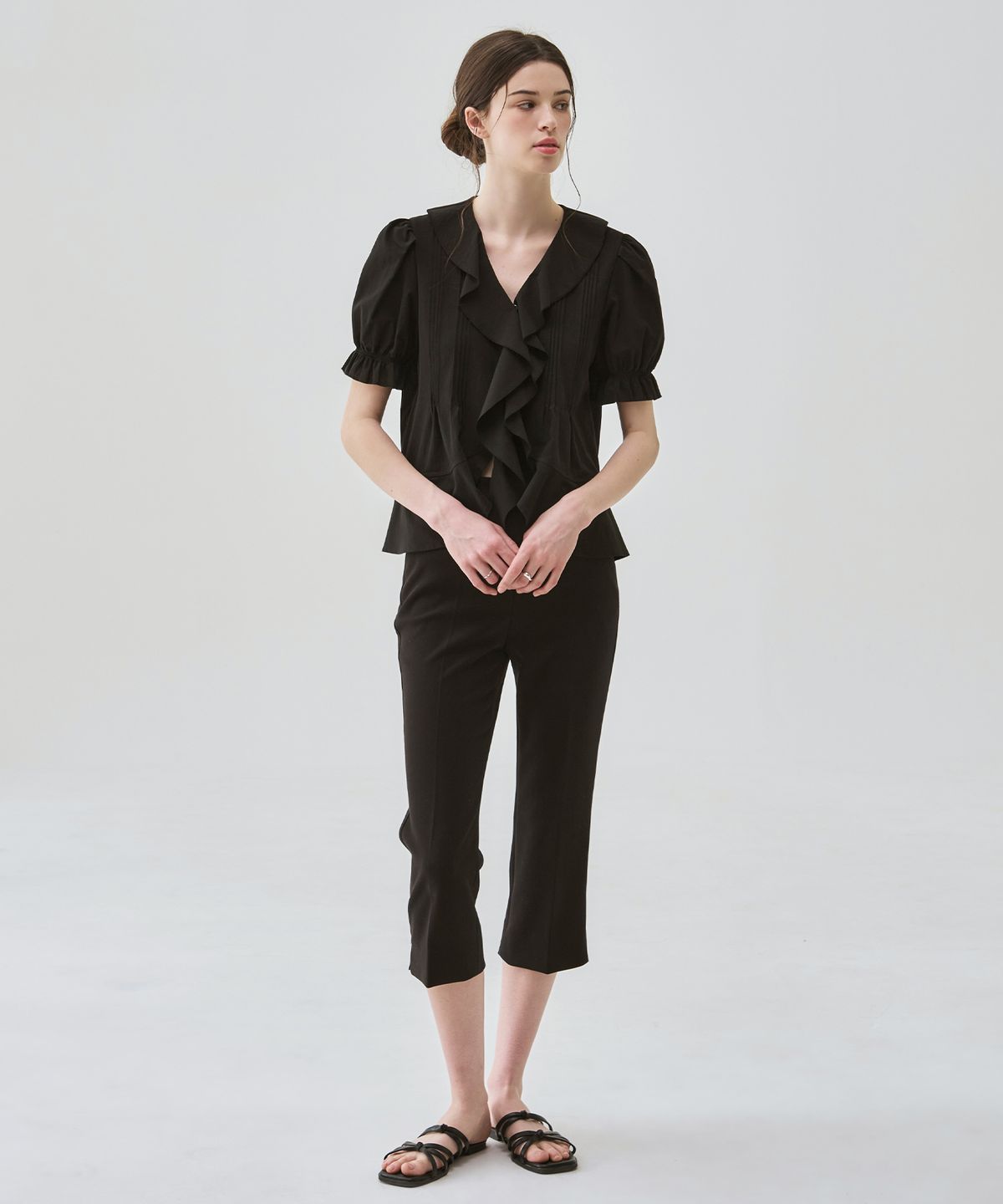 드로우핏 우먼(DRAWFIT WOMEN) 페어리 핀턱 러플 블라우스 [BLACK]