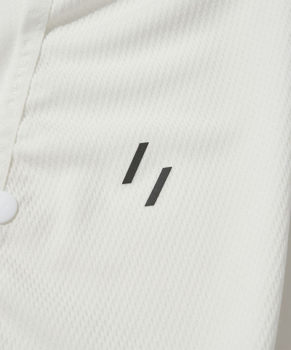 웰터 익스페리먼트(WELTER EXPERIMENT) AIR BREATHE SUN SHADE_WHITE