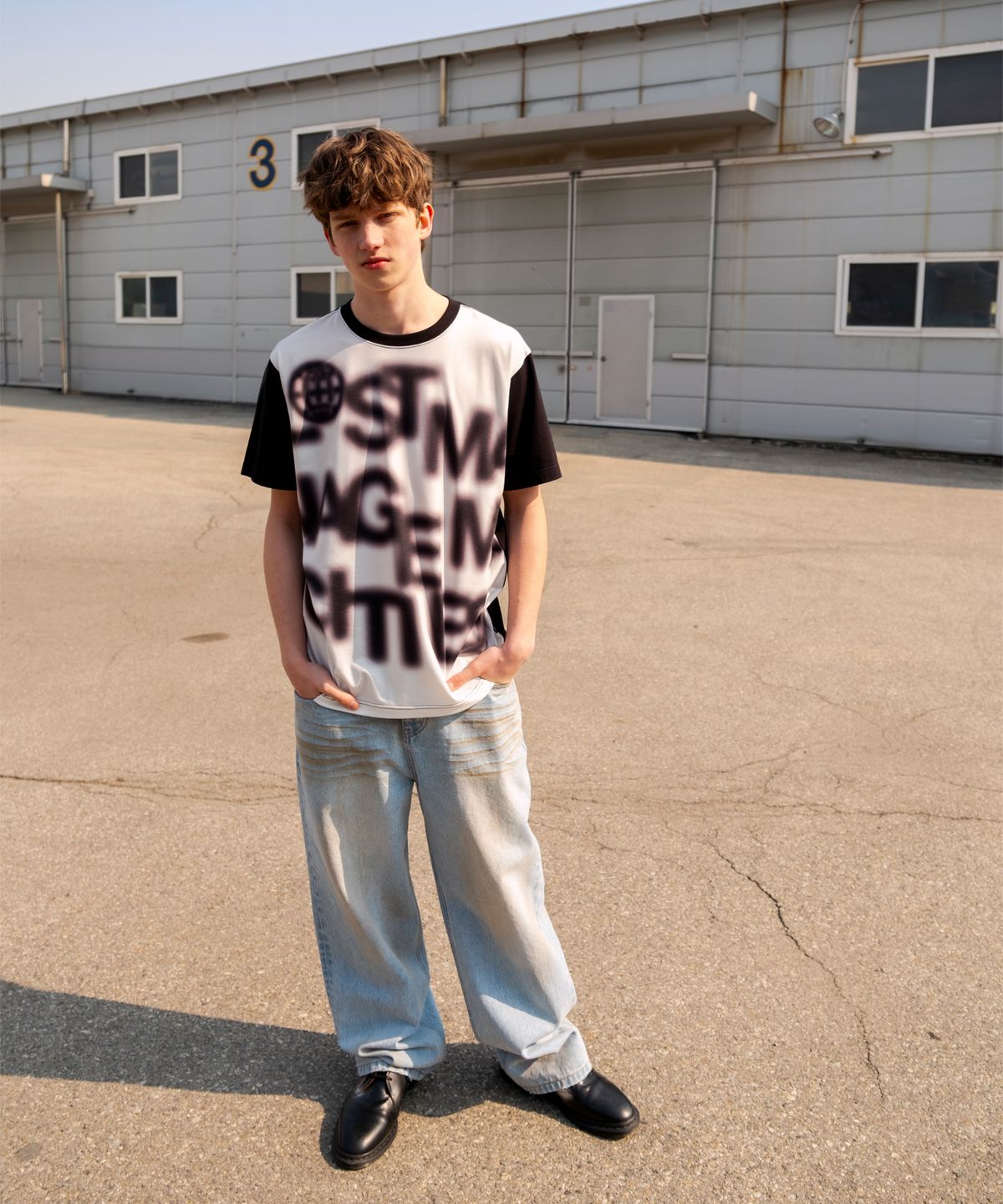엘엠씨(LMC) BLUR LETTERING COLOR BLOCK TEE black