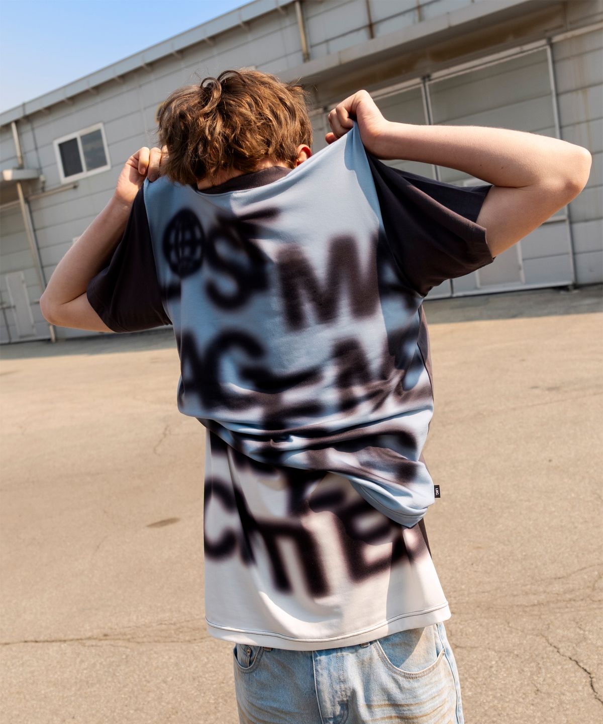 엘엠씨(LMC) BLUR LETTERING COLOR BLOCK TEE black