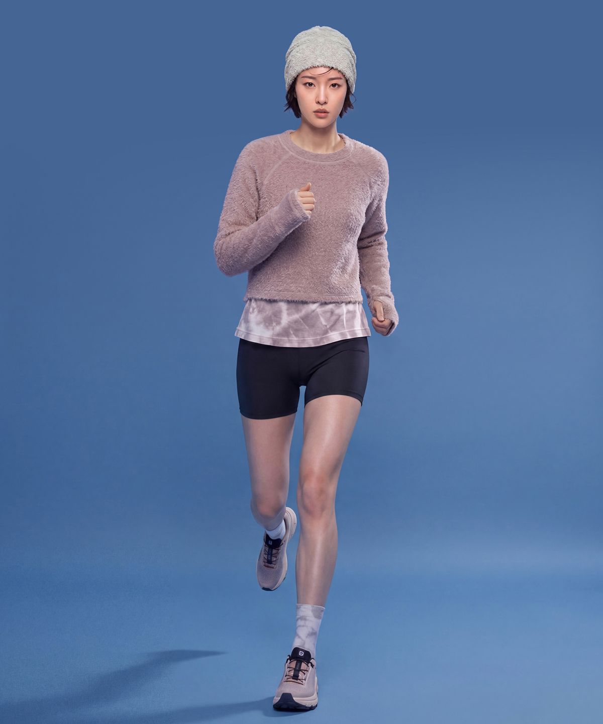 무신사 스탠다드 스포츠(MUSINSA STANDARD SPORTS) 써모메쉬 오버핏 롱슬리브 우먼 (3color)