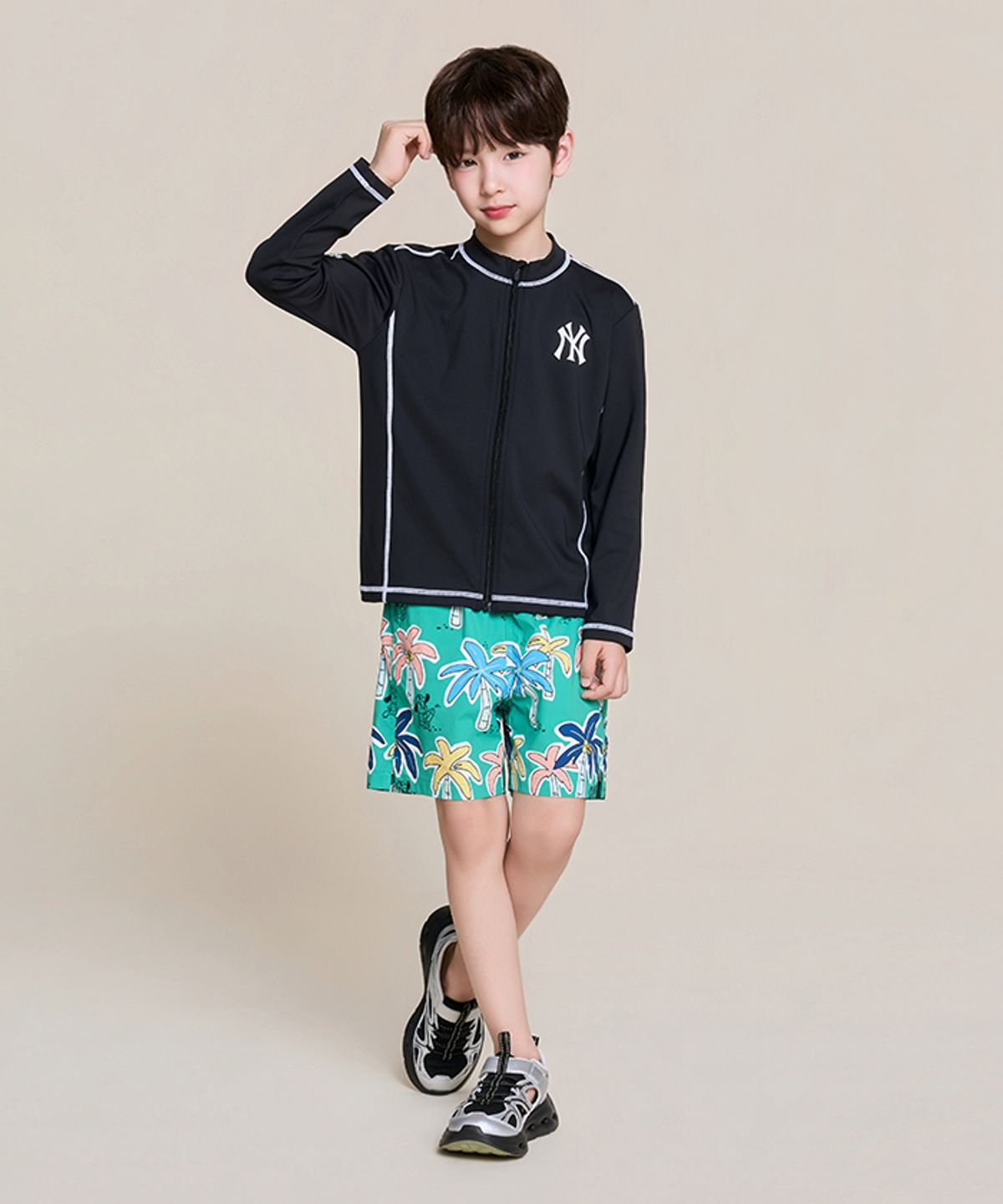 엠엘비 키즈(MLB KIDS) 스포티브 집업 래쉬가드 패턴 보드쇼츠 세트 NY (Black)