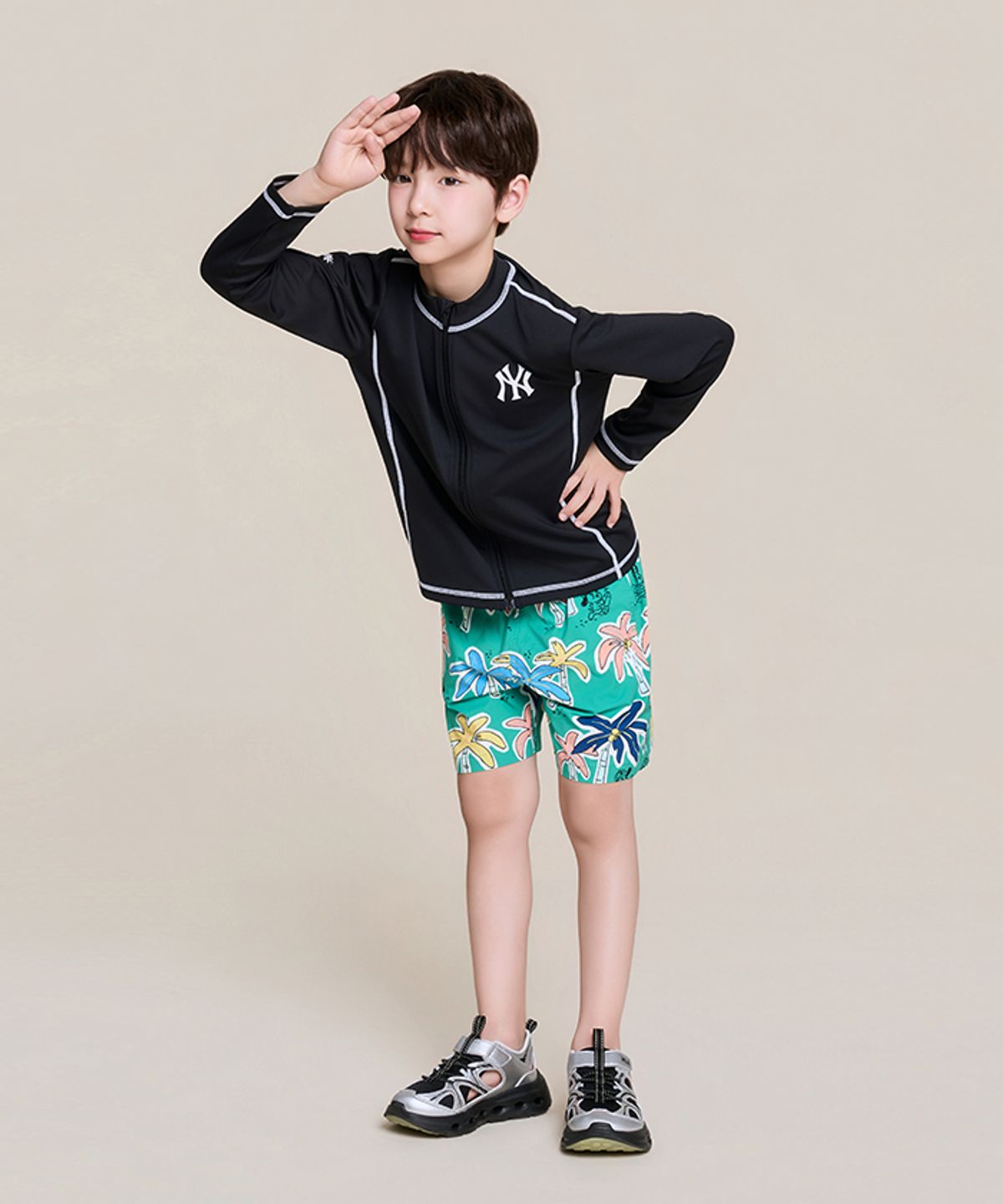 엠엘비 키즈(MLB KIDS) 스포티브 집업 래쉬가드 패턴 보드쇼츠 세트 NY (Black)