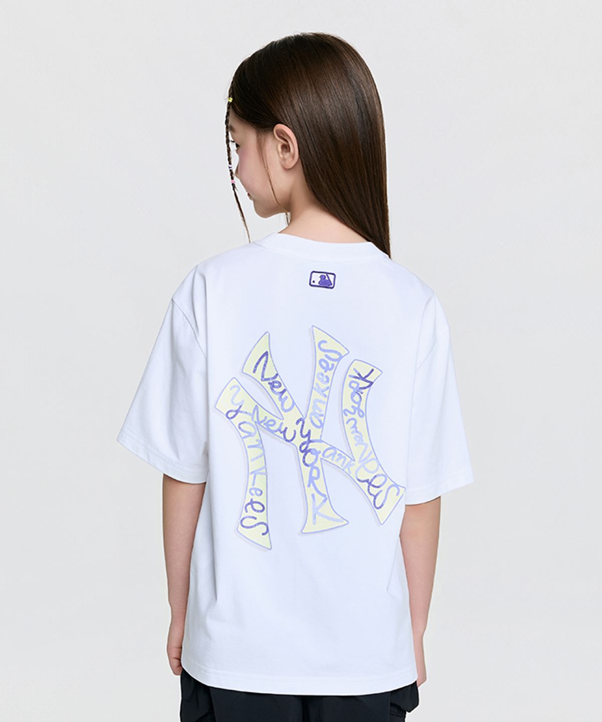 엠엘비 키즈(MLB KIDS) 스트릿 크레용 빅럭스 티셔츠 NY (White)