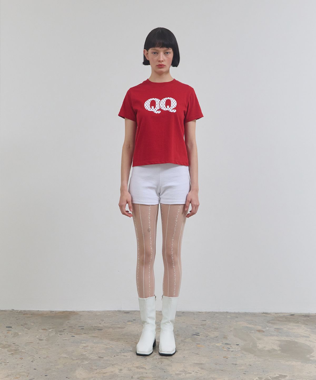 에이큐 에이큐 하우스 클럽(AQAQ HOUSE CLUB) 빅 큐큐 티셔츠 [레드]