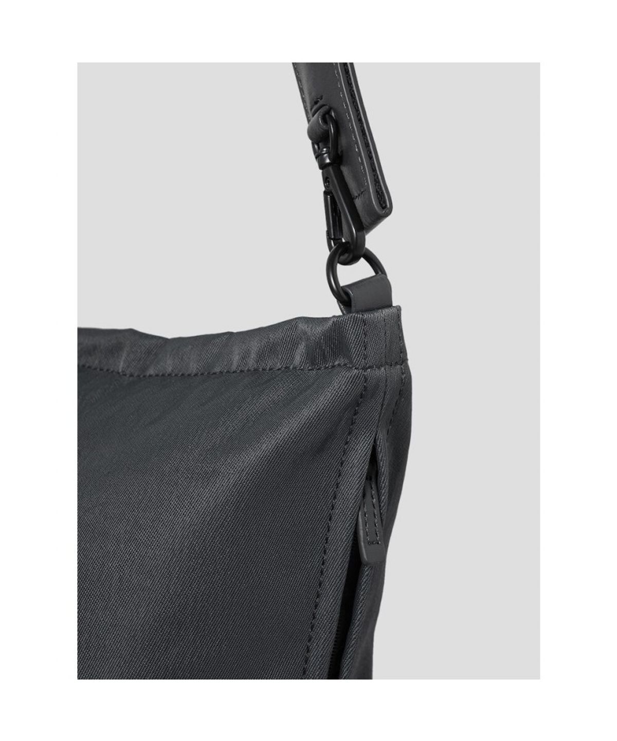 빈폴 액세서리(BEANPOLE ACCESSORY) Less Bag_2 미디엄 나일론 크로스백 - 그레이