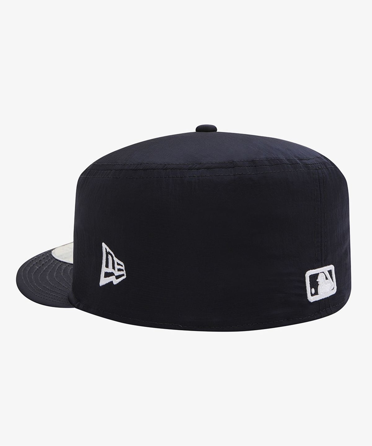 뉴에라(NEW ERA) MLB 뉴욕 양키스 나일론 메탈 필박스 피티드캡 네이비