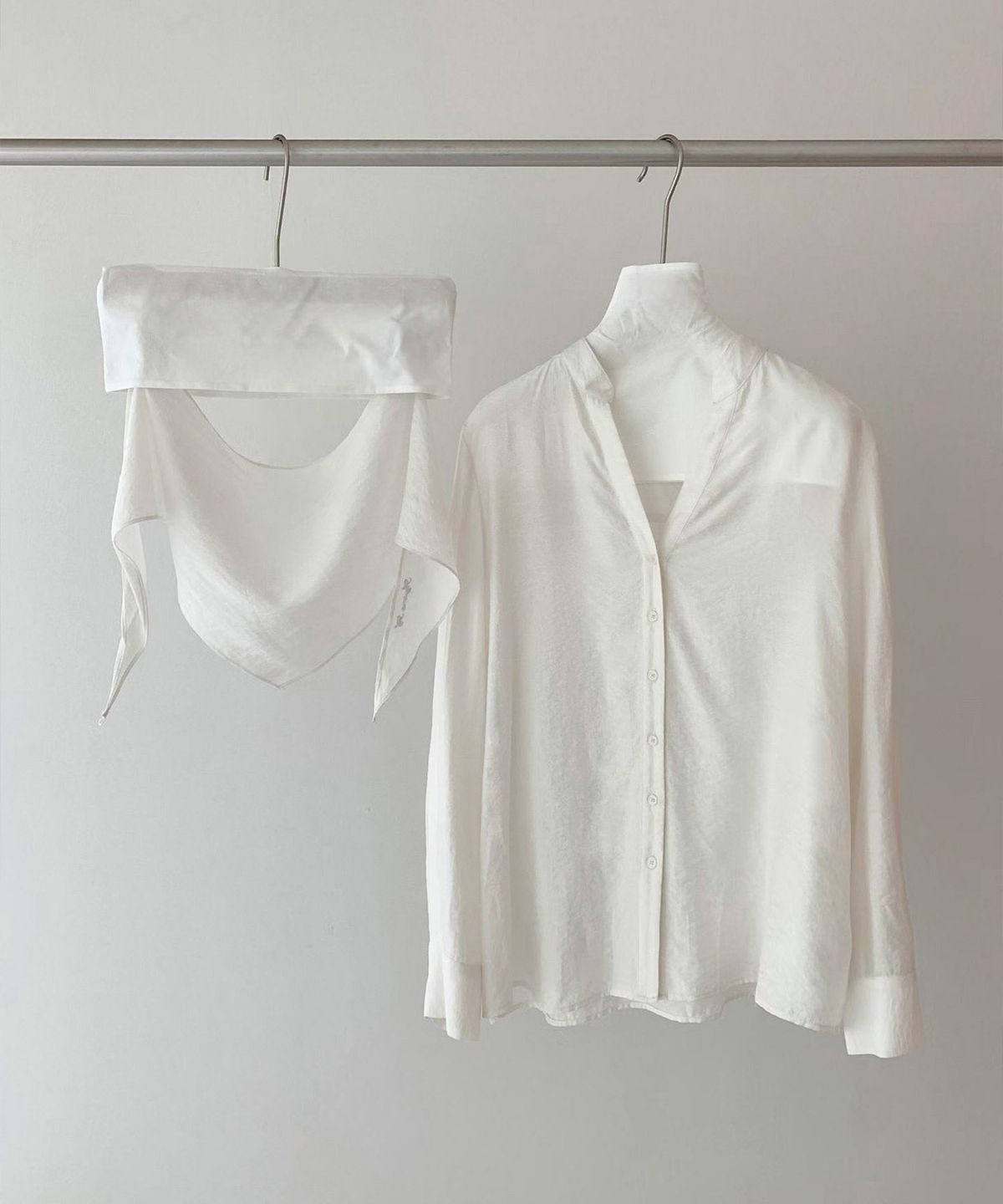 바스카라(VASCARA) Sheer Scarf Blouse (2colors)