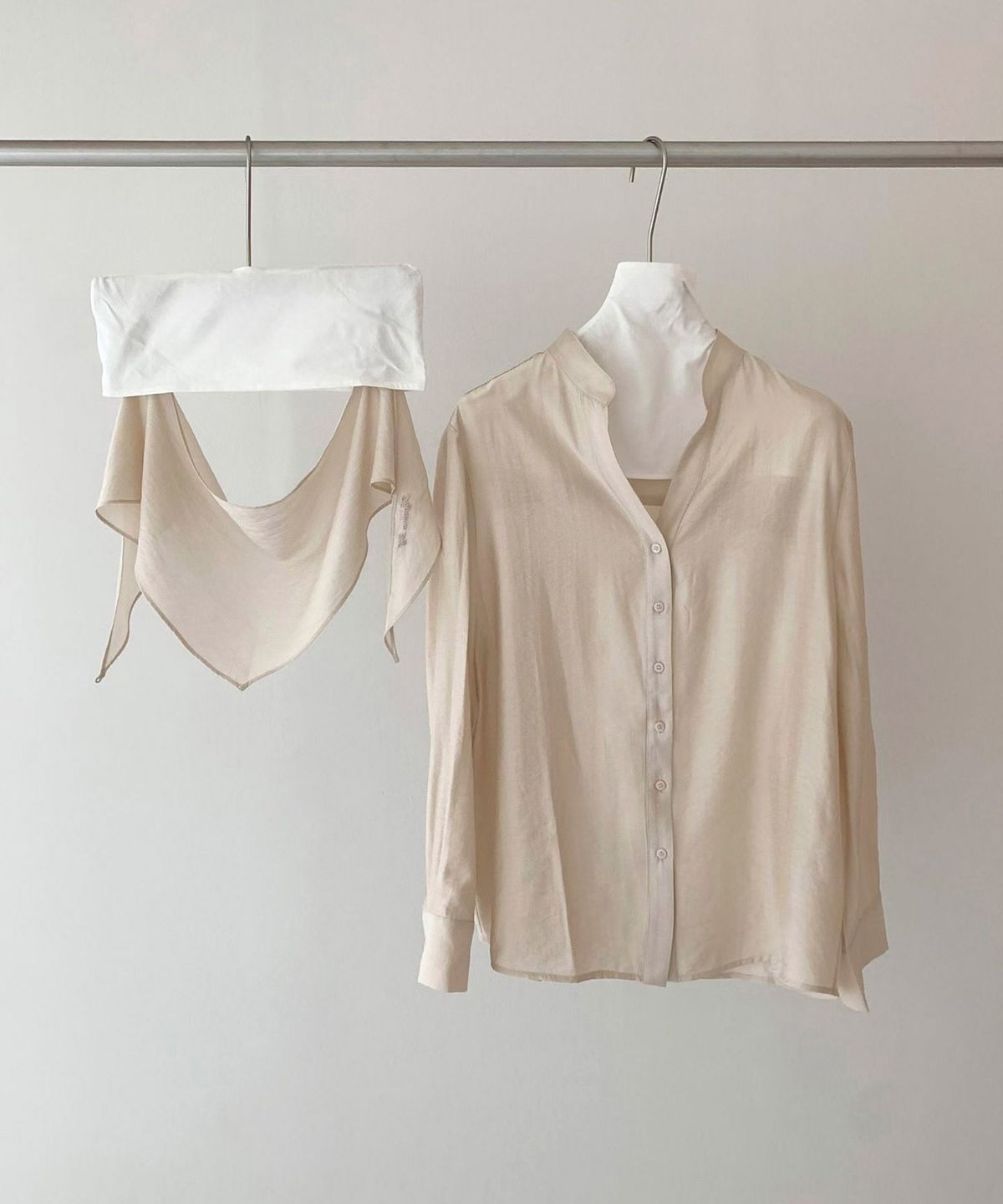 바스카라(VASCARA) Sheer Scarf Blouse (2colors)