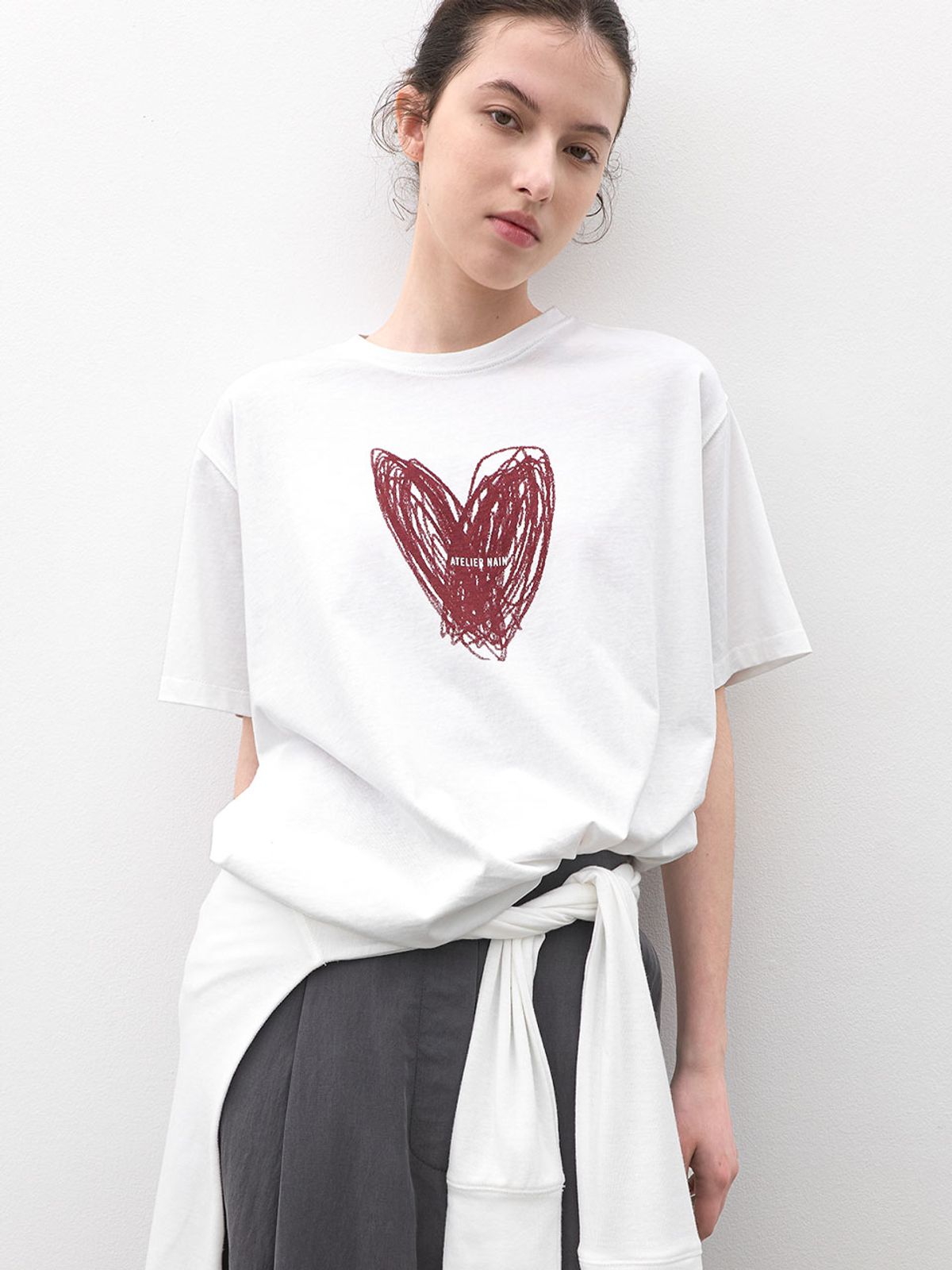 아틀리에 나인(ATELIER NAIN) HEART DRAWING OVER BOX TEE (T-7200)