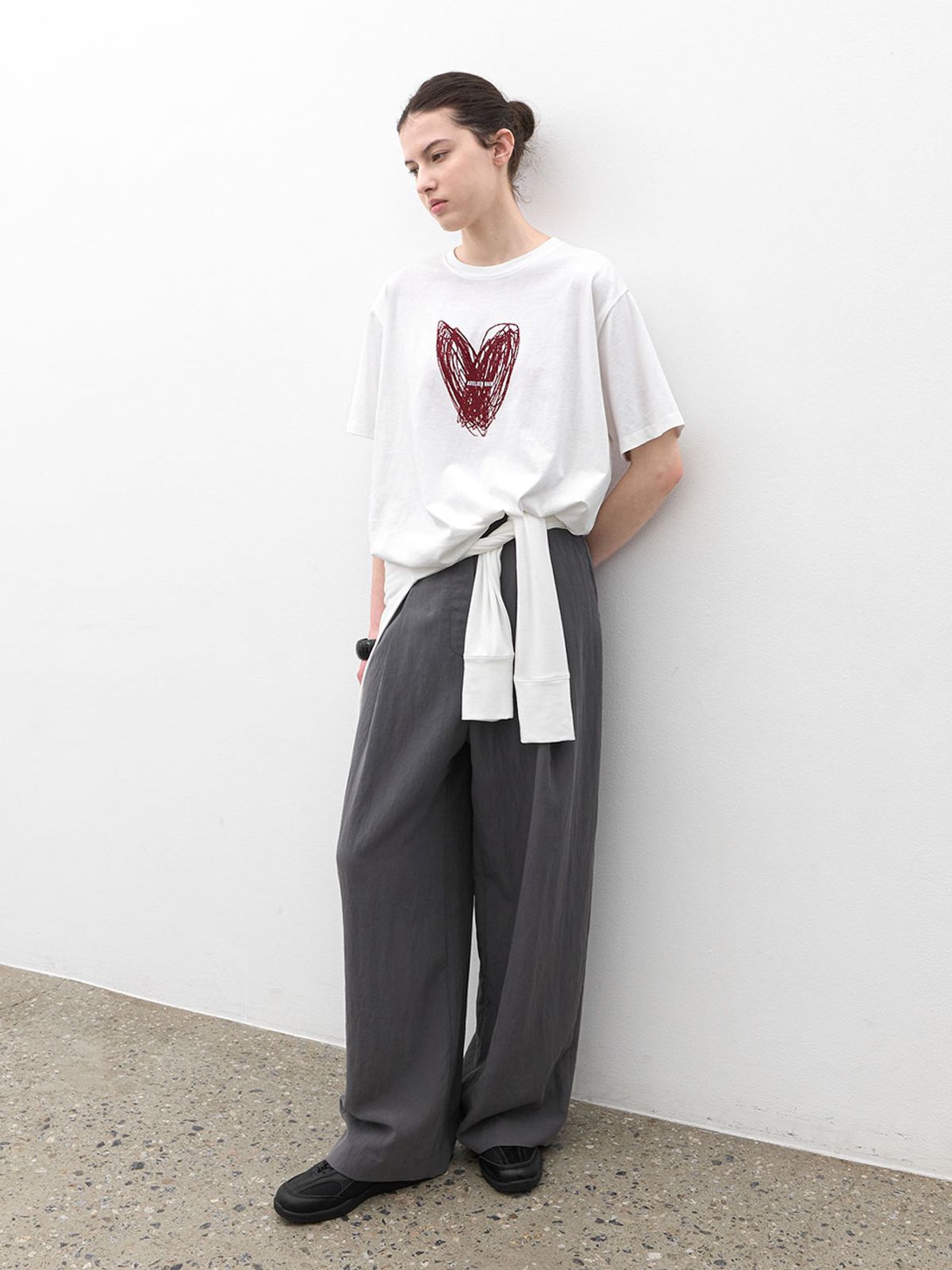아틀리에 나인(ATELIER NAIN) HEART DRAWING OVER BOX TEE (T-7200)