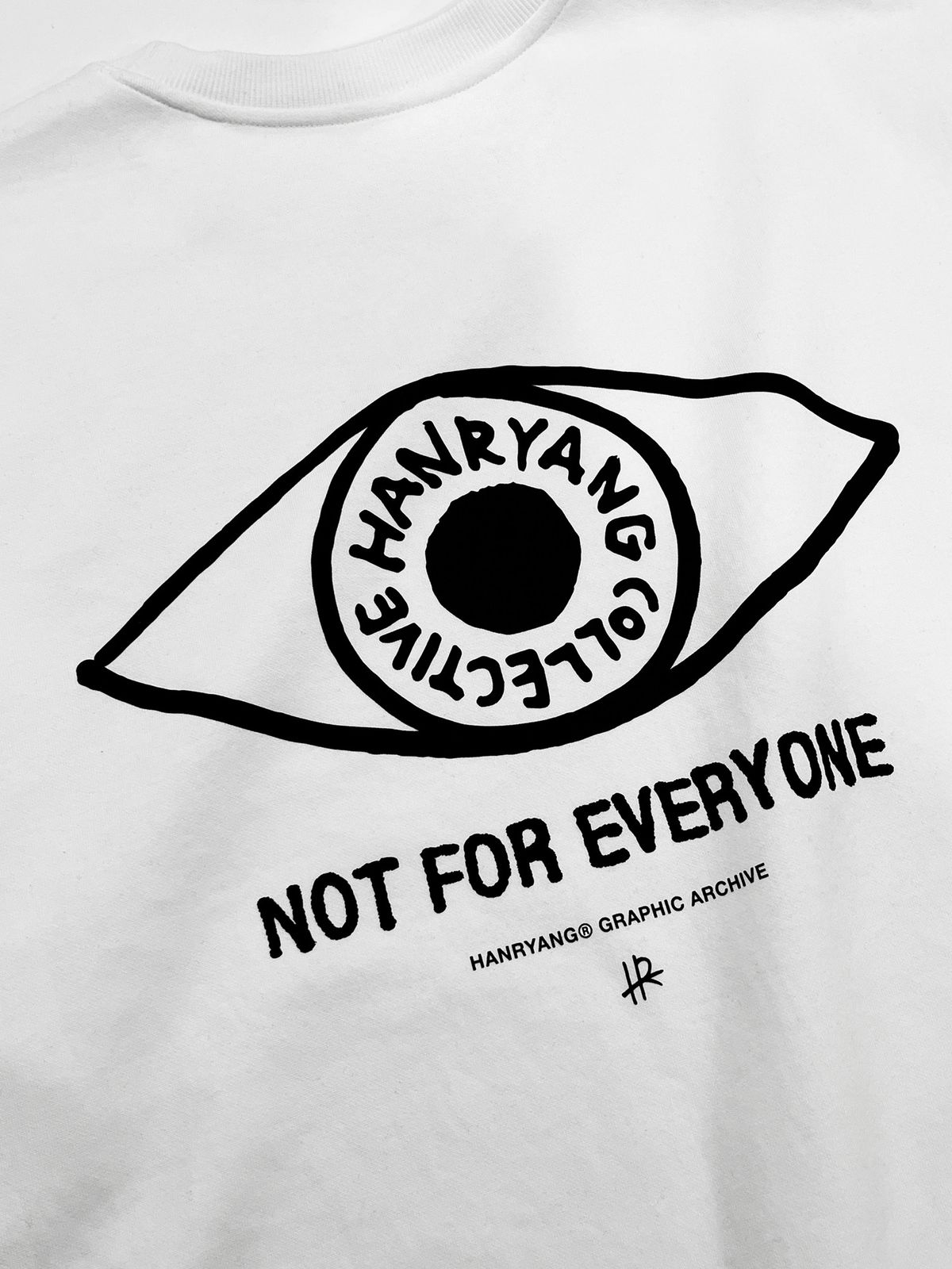 한량 컬렉티브(HANRYANG COLLECTIVE) HR EYE CREW SWEAT WHITE