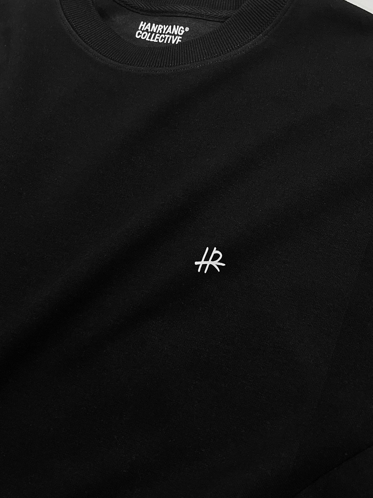 한량 컬렉티브(HANRYANG COLLECTIVE) HR HORAENG CREW SWEAT BLACK
