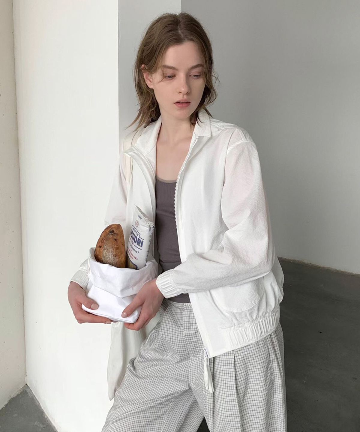 바스카라(VASCARA) Mid Two-Way Zip-Up Jumper (2colors)