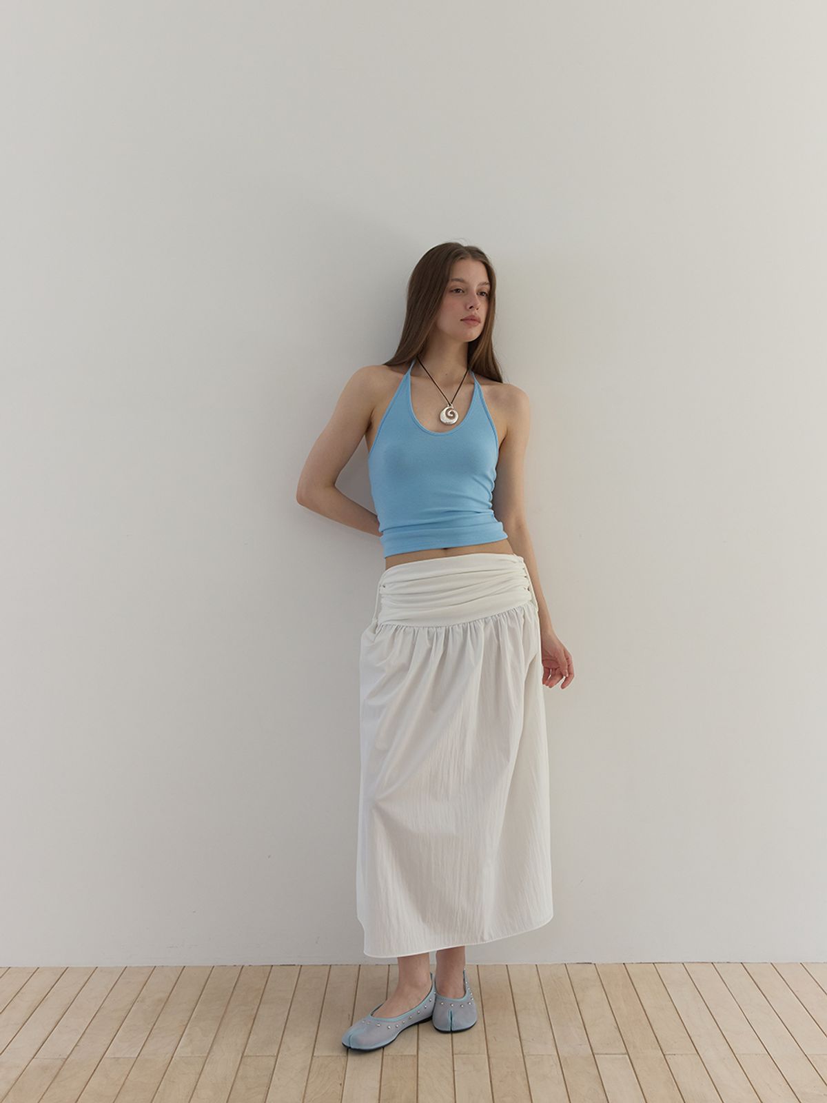 아수라(ASURA) CURVE HALTER SLEEVELESS (SKY BLUE)