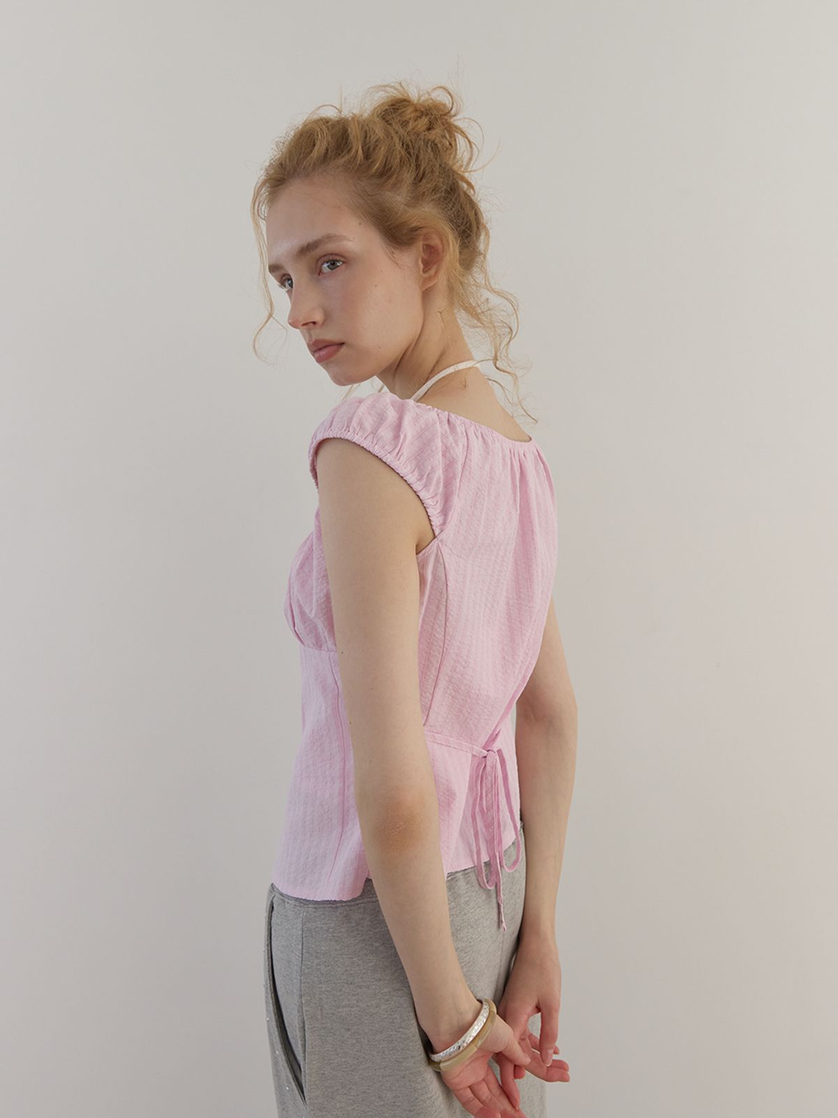 아수라(ASURA) LINE OFF-SHOULDER BLOUSE (PINK)