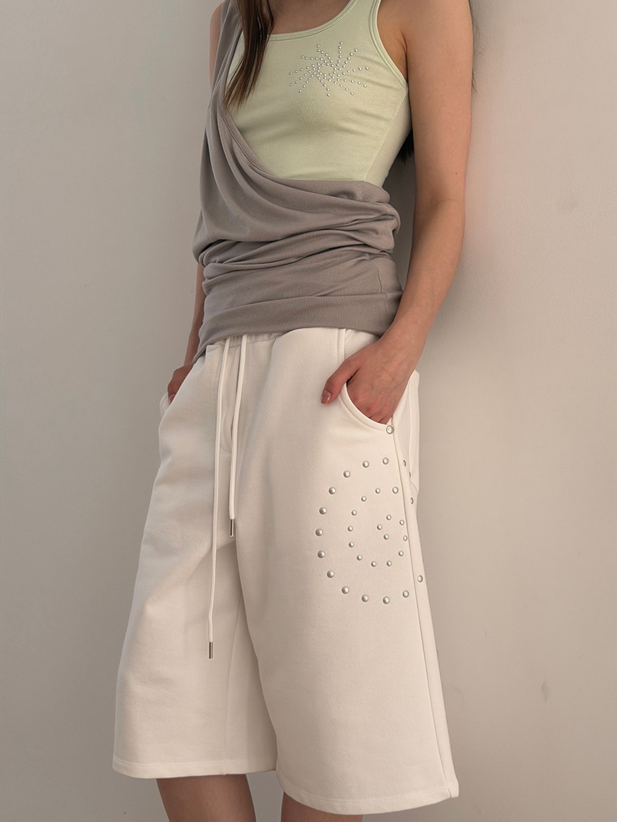 아수라(ASURA) STUD JERSEY BERMUDA PANTS (IVORY)