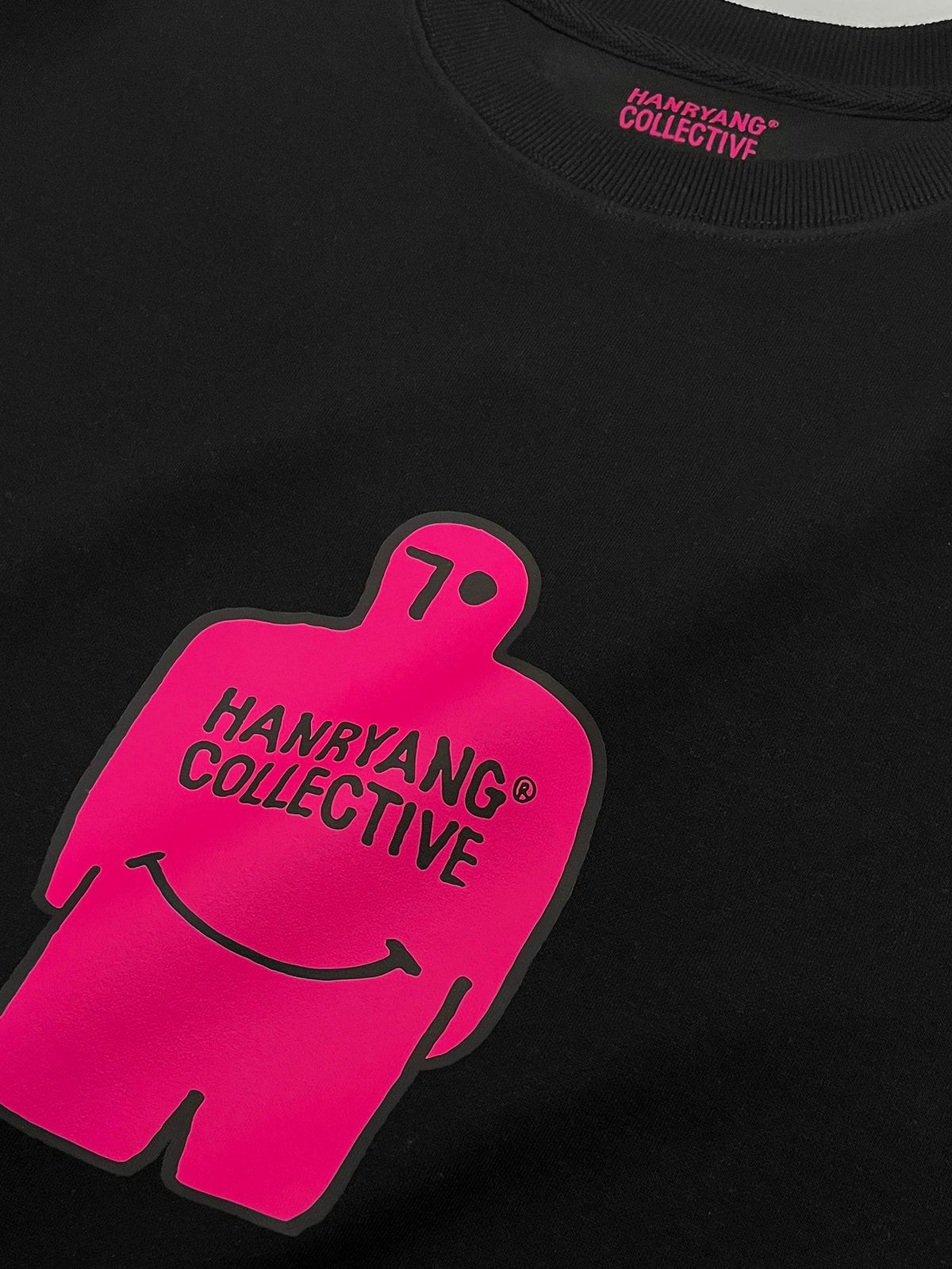 한량 컬렉티브(HANRYANG COLLECTIVE) HR L SYMBOL_P CREW SWEAT BLACK