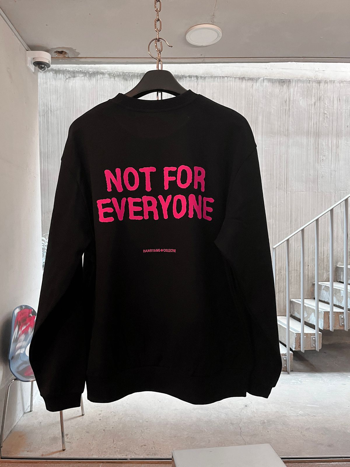 한량 컬렉티브(HANRYANG COLLECTIVE) HR M SYMBOL_P CREW SWEAT BLACK