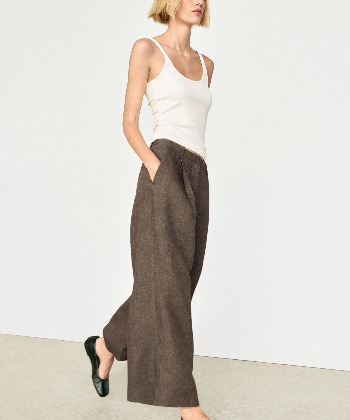 마시모두띠(MASSIMO DUTTI) 멜란지 린넨 핀턱 팬츠