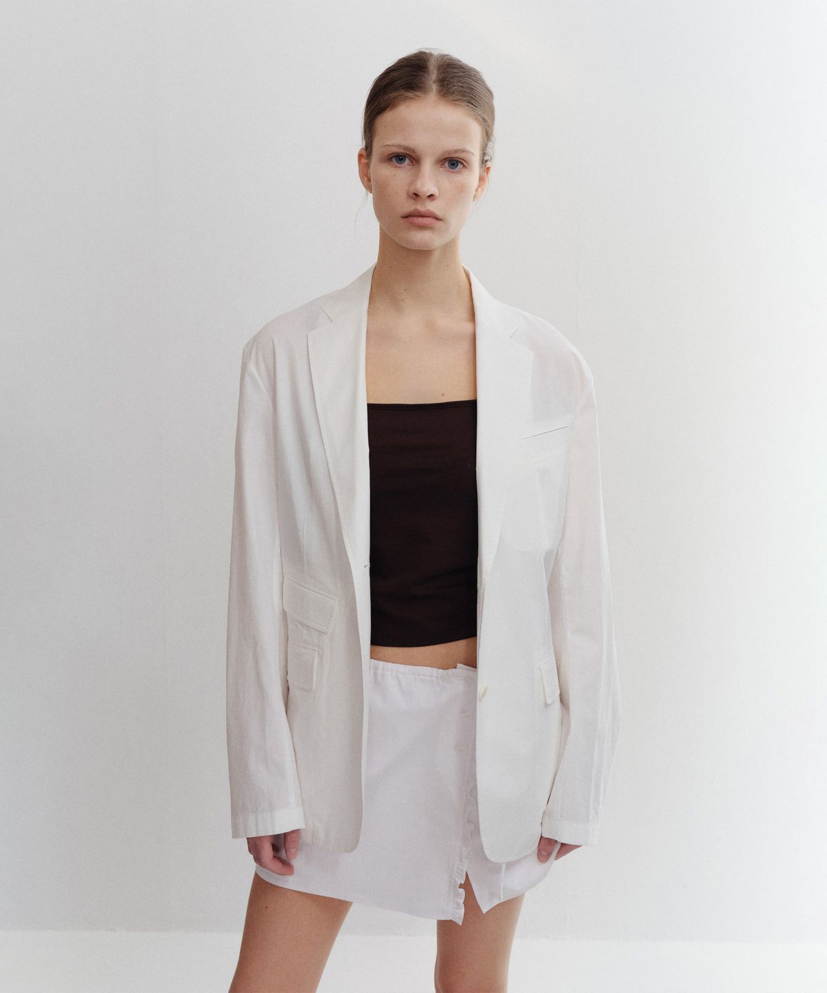 파로(FAHRO) LIGHTWEIGHT 2-BUTTON BLAZER WHITE