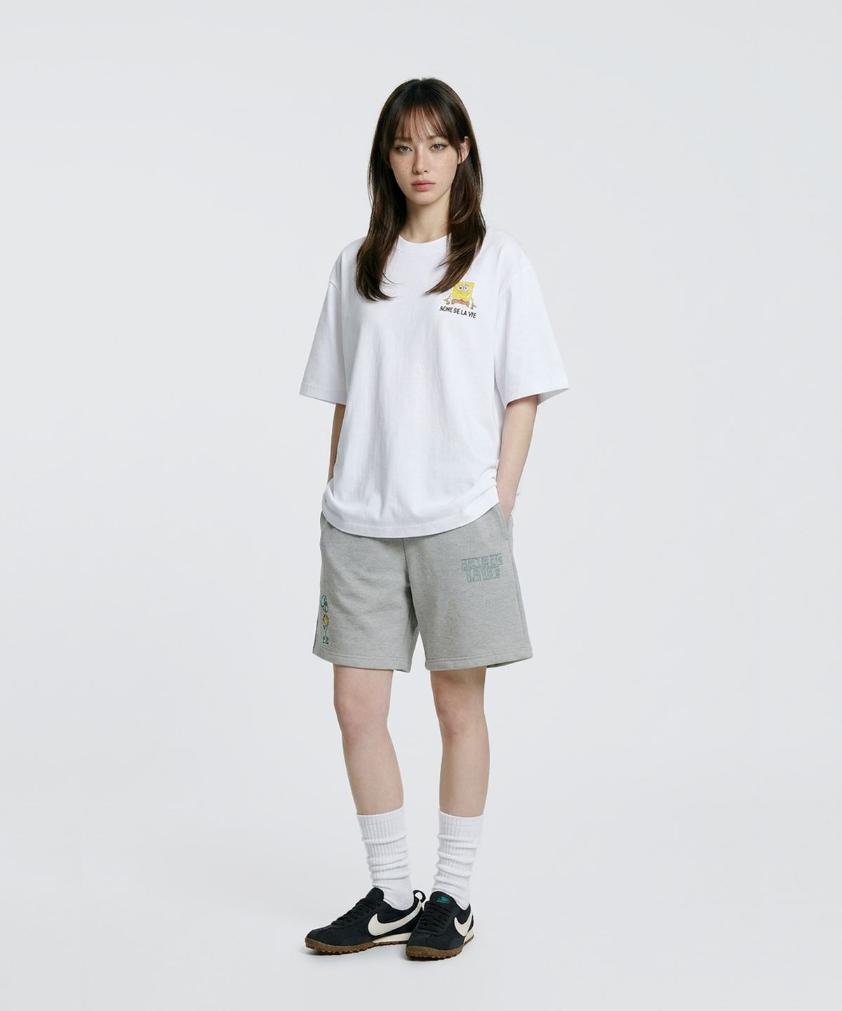 아크메드라비(ACME DE LA VIE) HAPPY SPONGEBOB SHORT SLEEVE T-SHIRT