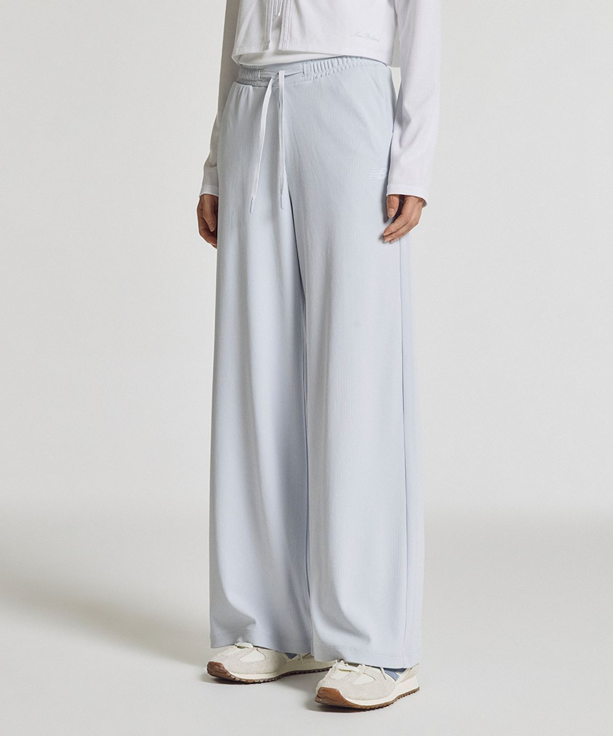 뉴발란스(NEW BALANCE) NBMLG3W612 / WOMEN 에센셜 골지 와이드팬츠 (L/BLUE)
