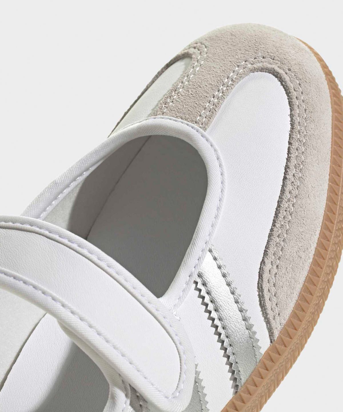 아디다스(ADIDAS) 삼바 제인 - 화이트:실버 / KJ3785
