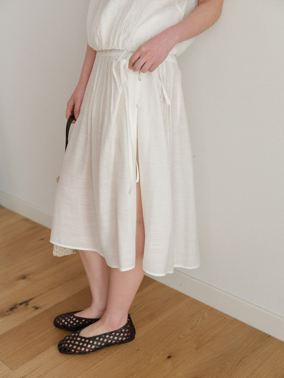 헌치(HUNCH) Side-Tie Pleated Midi Skirt (2color)