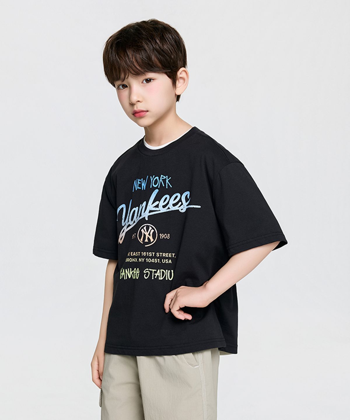 엠엘비 키즈(MLB KIDS) 스트릿 그라데이션 레터링 티셔츠 NY (Black)