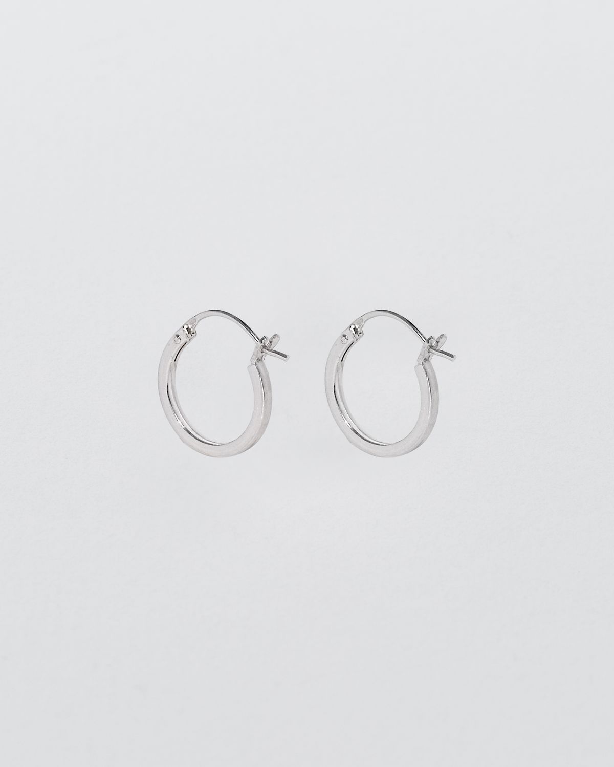 어나더레이어(ANOTHERLAYER) Light Simple Earring - Silver (silver925)