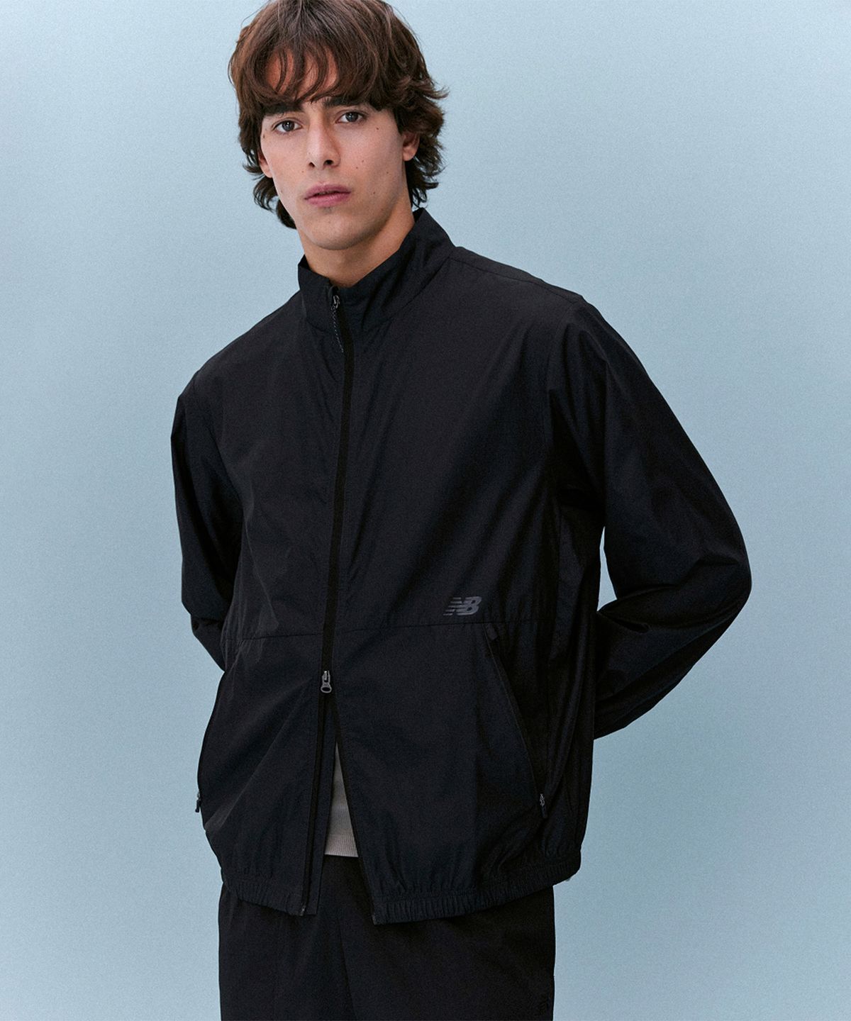 뉴발란스(NEW BALANCE) NBNAGCA023 / UNI 초경량 아우터 점퍼 (BLACK)