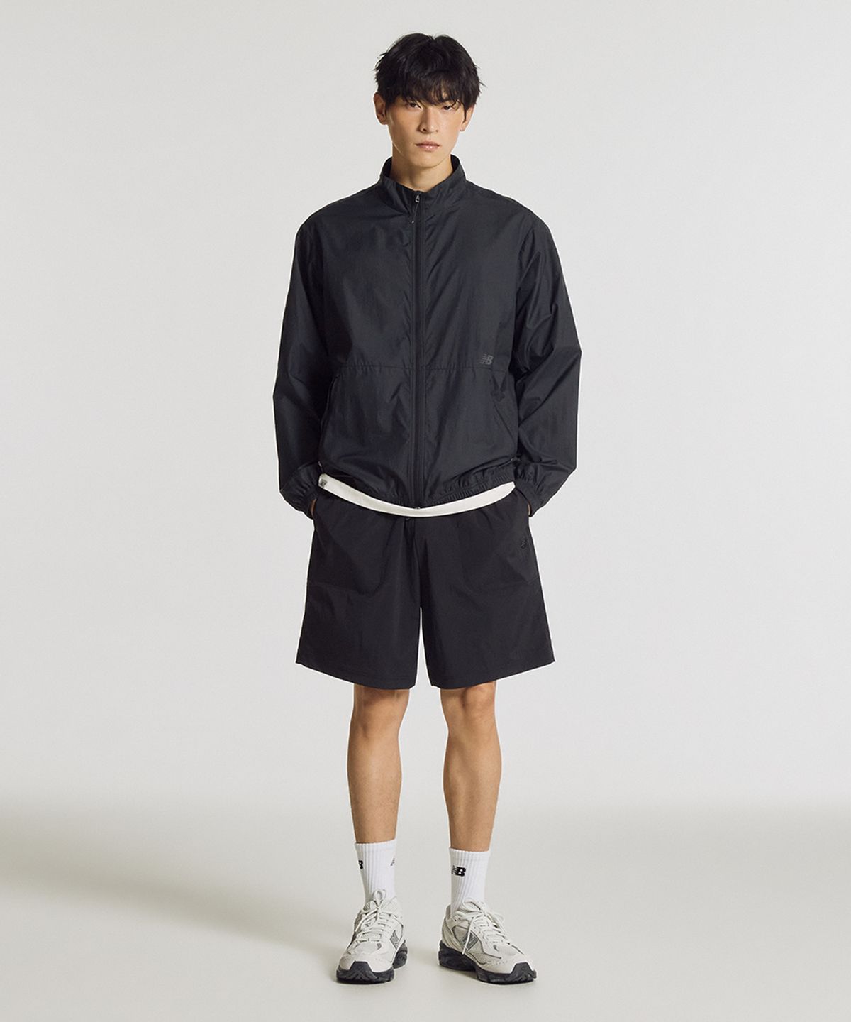 뉴발란스(NEW BALANCE) NBNAGCA023 / UNI 초경량 아우터 점퍼 (BLACK)